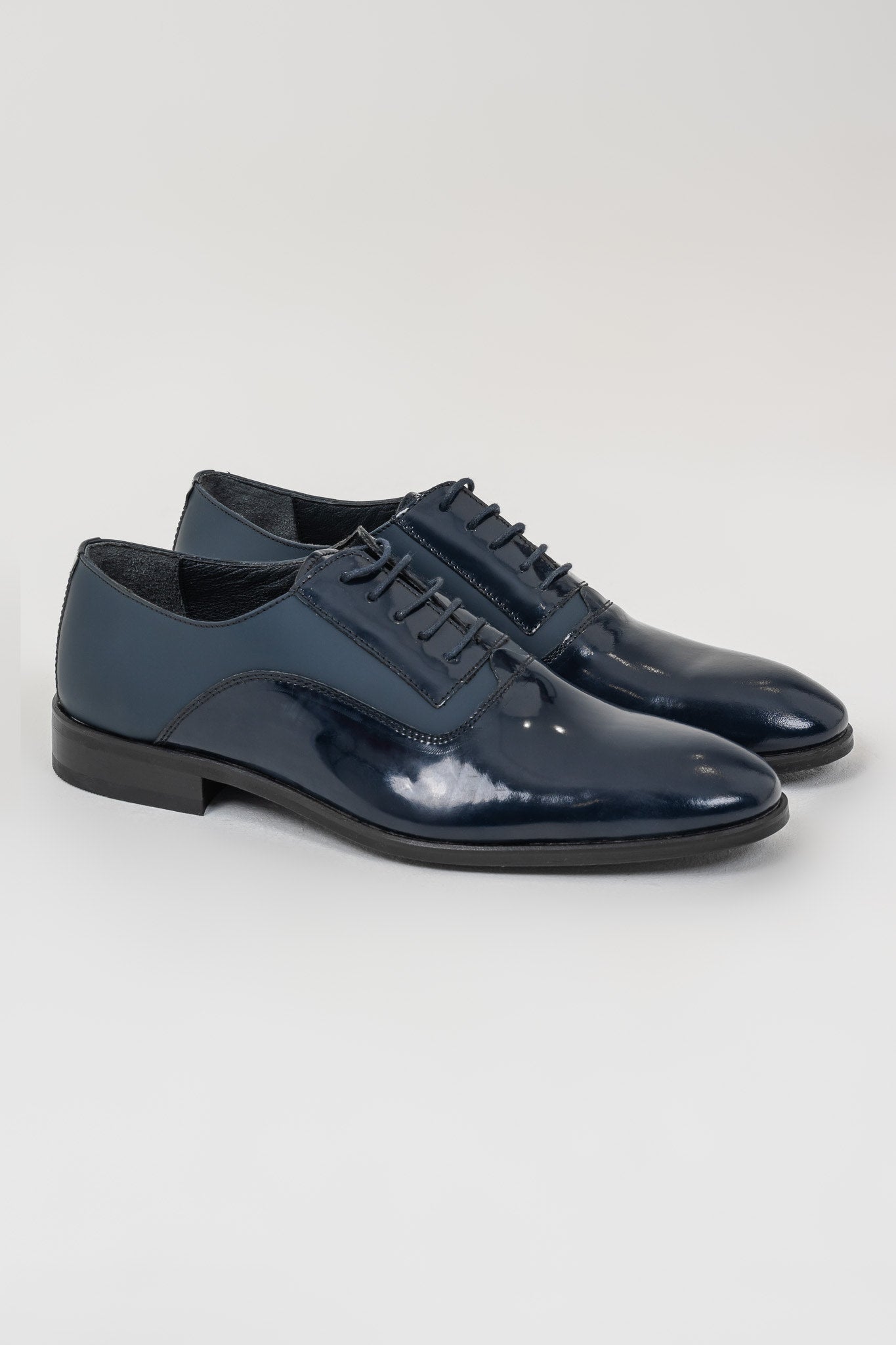High-Quality Men's Dress Shoes, Versatile for Formal Events