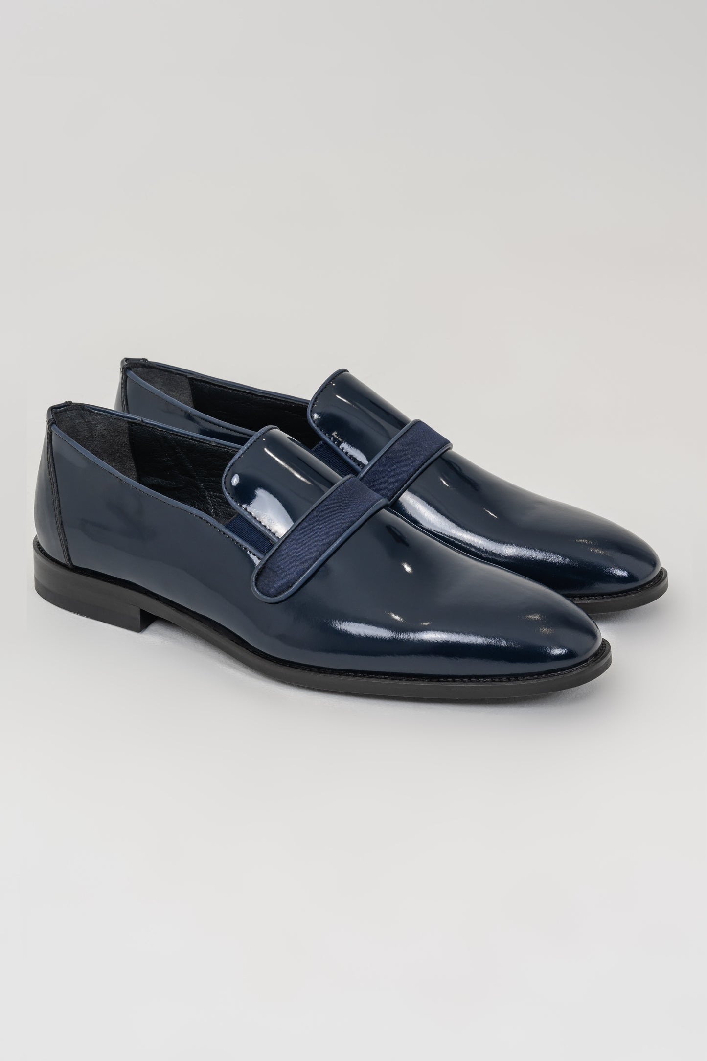 Unique Dress Shoes for Men Who Value Individuality and Style in Their Formal Attire.