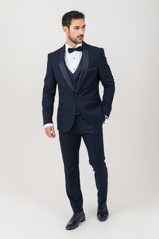 Shawl lapel detail on a luxurious men's suit.