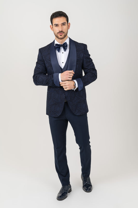 Jacquard tuxedo suit for groomsmen in navy with wide shawl lapel