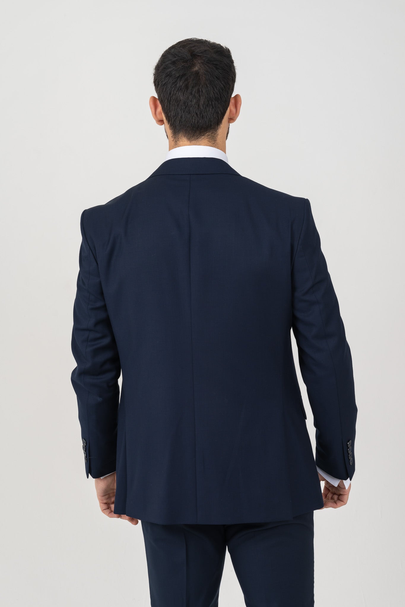 Men's Suit Made from Comfortable Stretchable Fabric