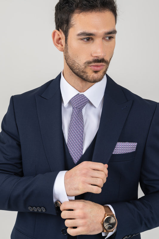 Elegant navy tuxedo suit for men with a Classic Fit