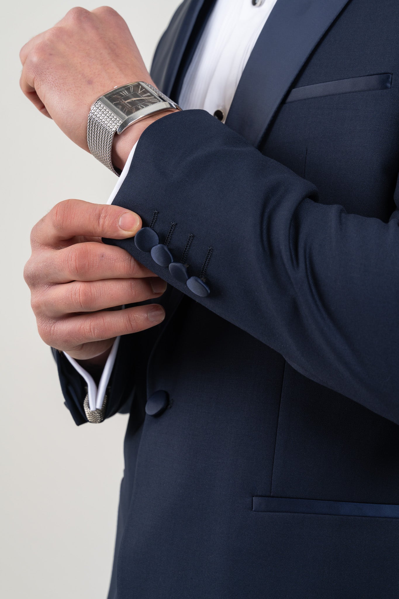 Men's 4 Piece Tuxedo Suit in Navy, Ideal for Formal Events