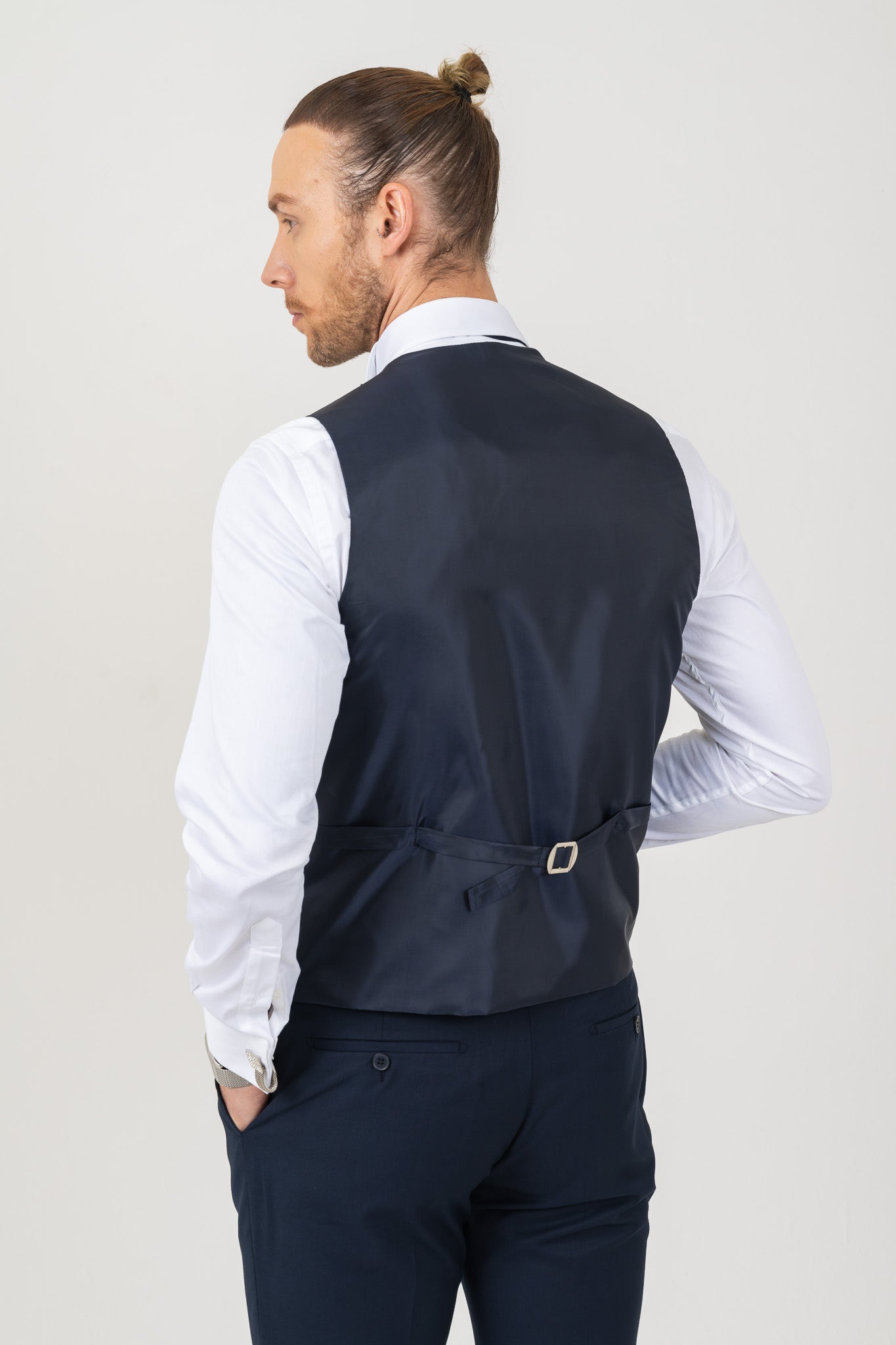 Elegant Italian Cut Tuxedo for Men, Perfect for Weddings