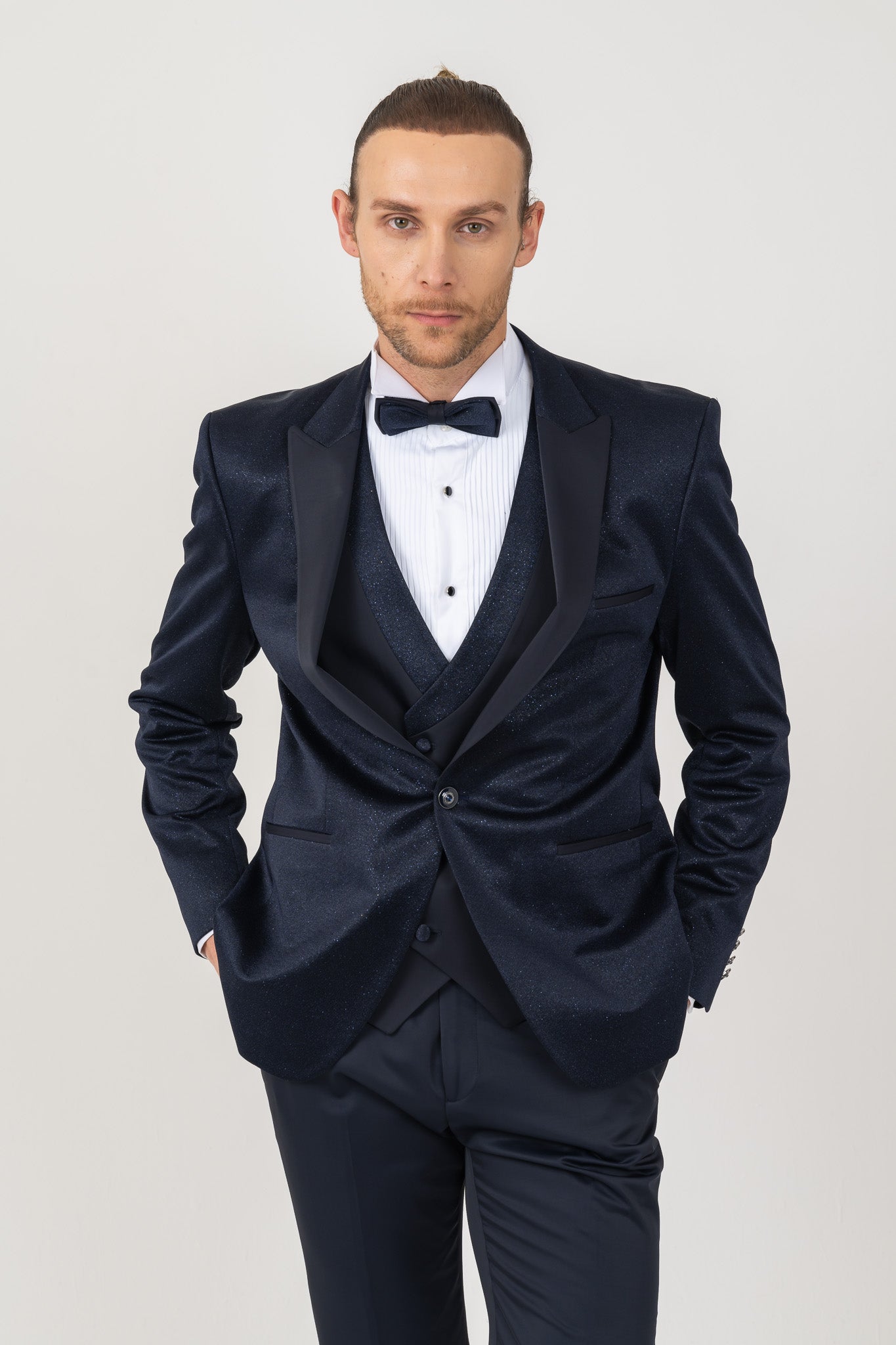 Luxurious Shinny Glitter Tuxedo Suit with a One Button Closure