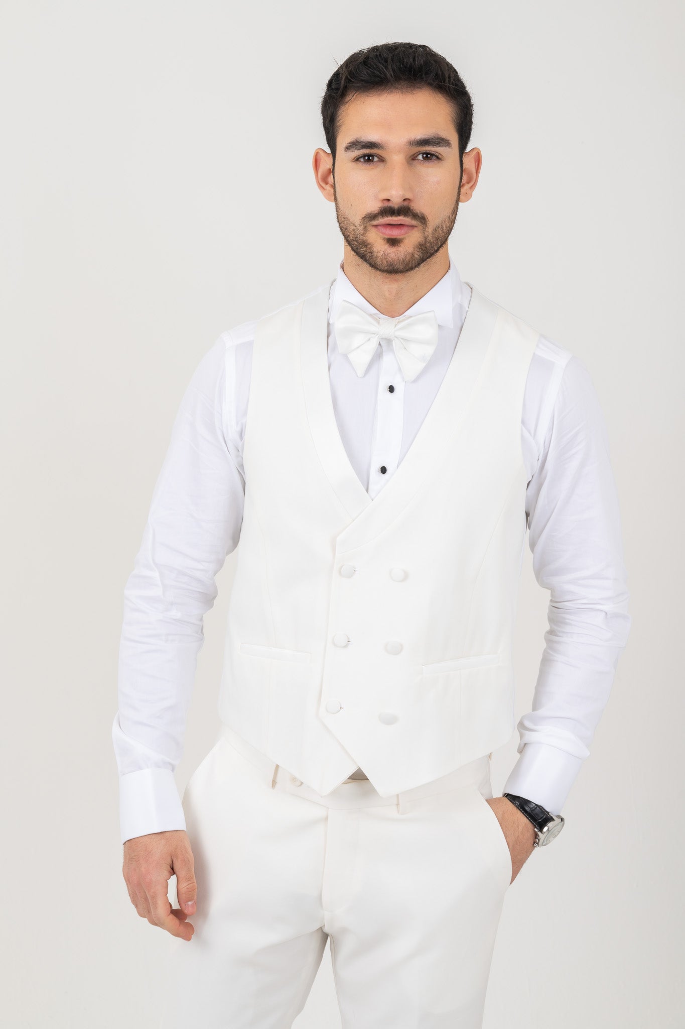  A collection of stylish and eye-catching tuxedos for prom night. Perfect for making a lasting impression.
